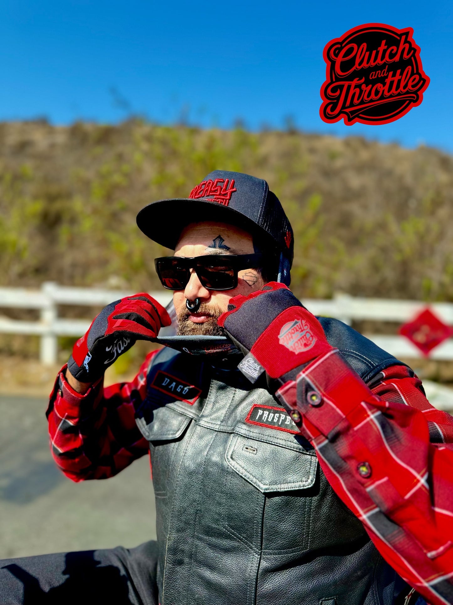 Classic Script Paisley Neck Gaiter (Black/ Red)