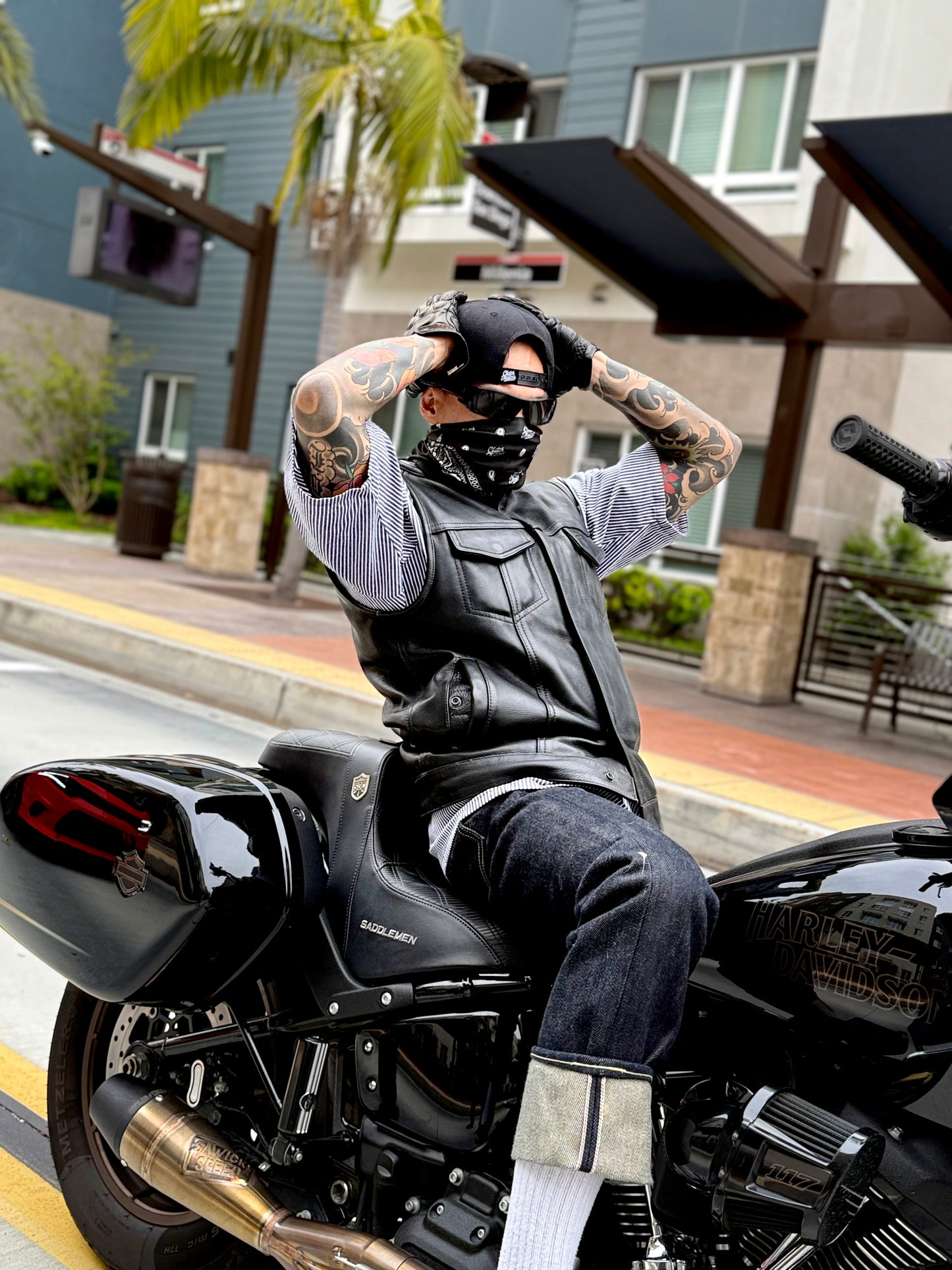 Wrench Crest Snapback (Black)