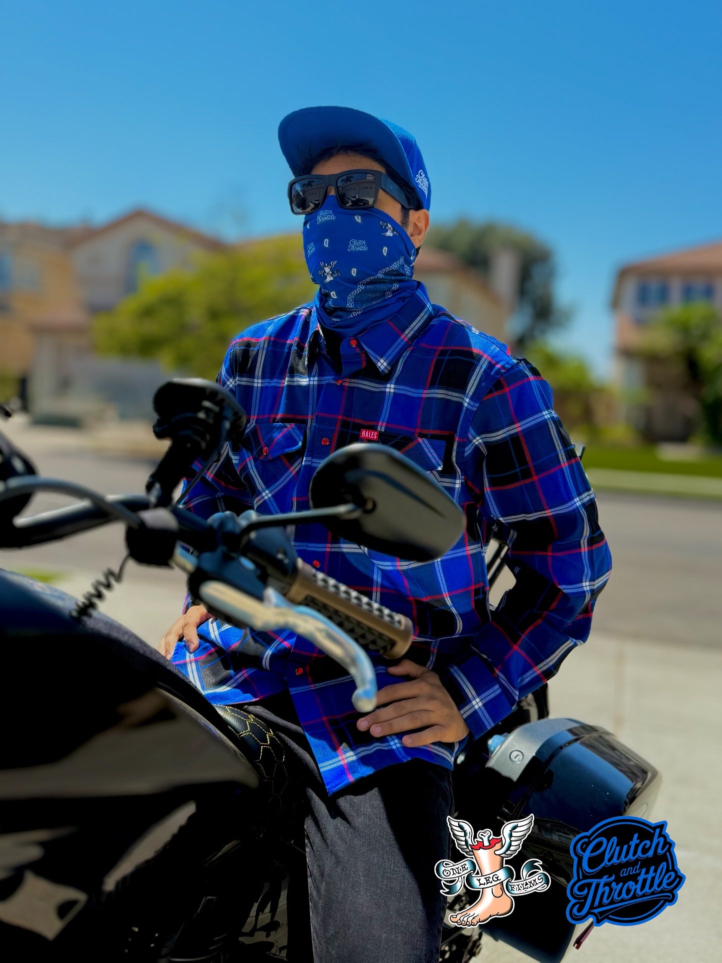 One Leg Films Paisley Neck Gaiter (Blue/Grey)
