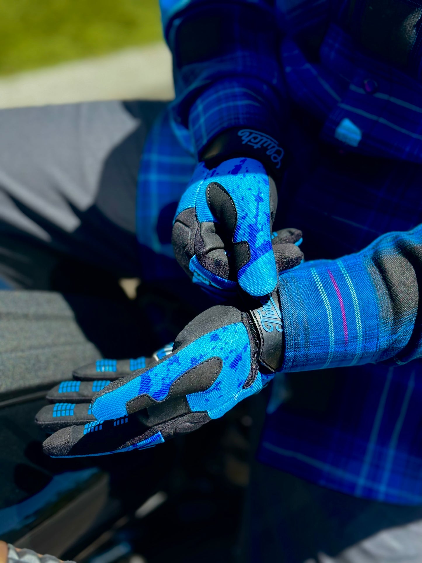 OG Crest Splatter Motorcycle Gloves (Blue)