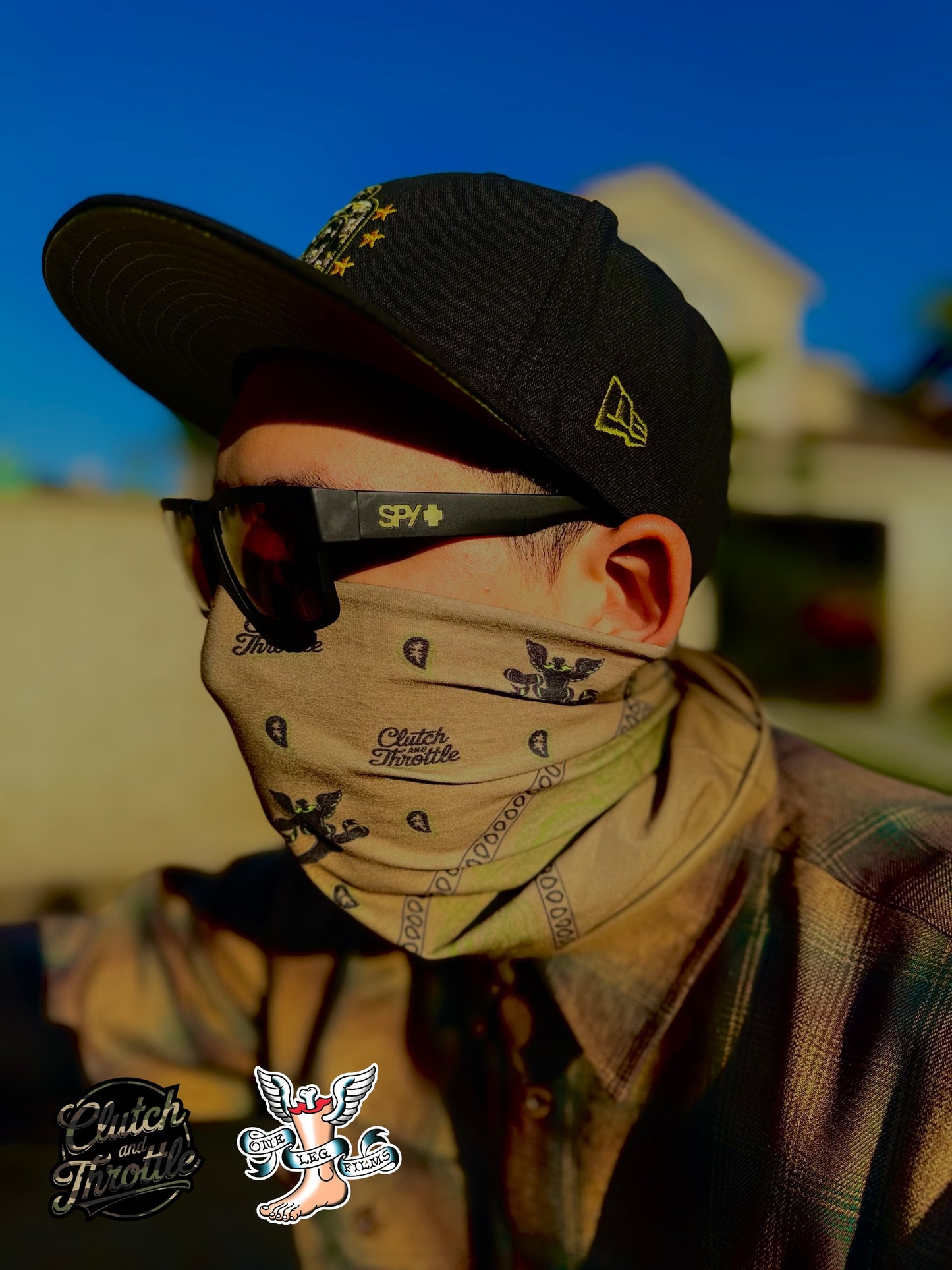 One Leg Films Paisley Neck Gaiter (Camel/OD Green)