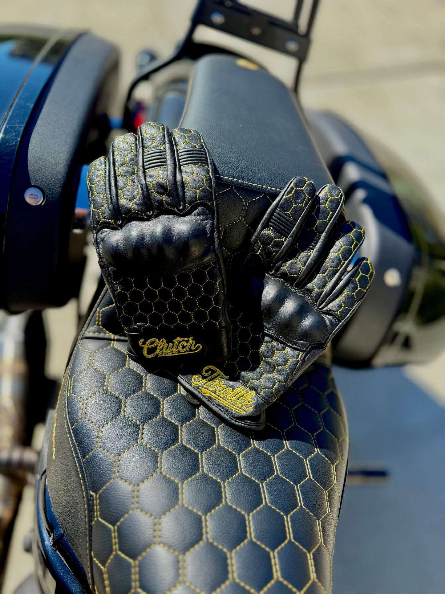 The Golden Hornet Leather Gloves