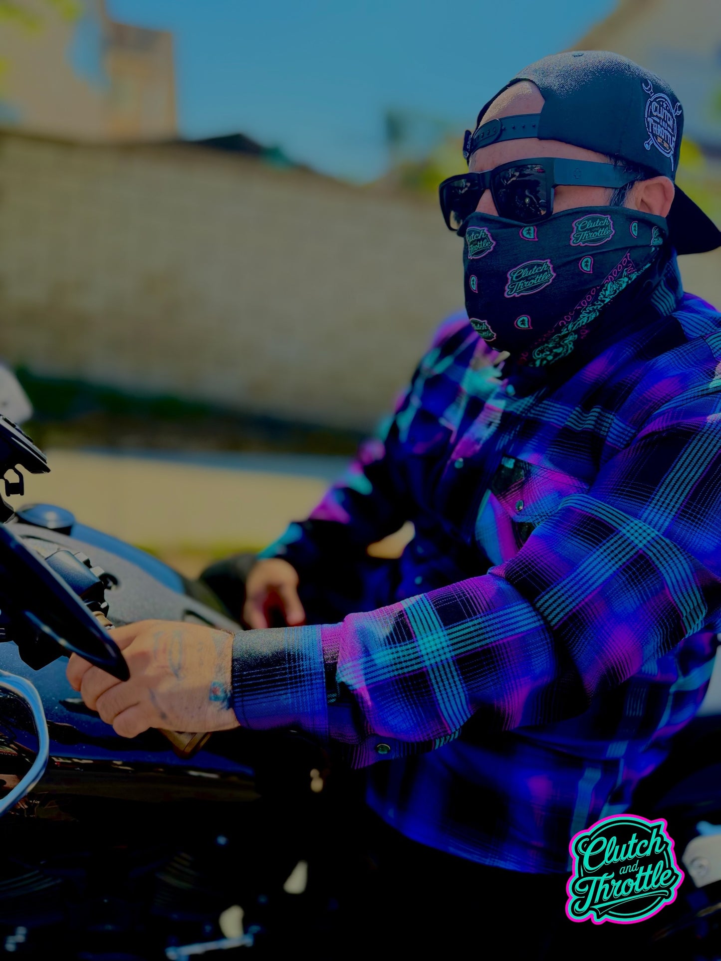 OG Crest Paisley Neck Gaiter (Black/ Nova)