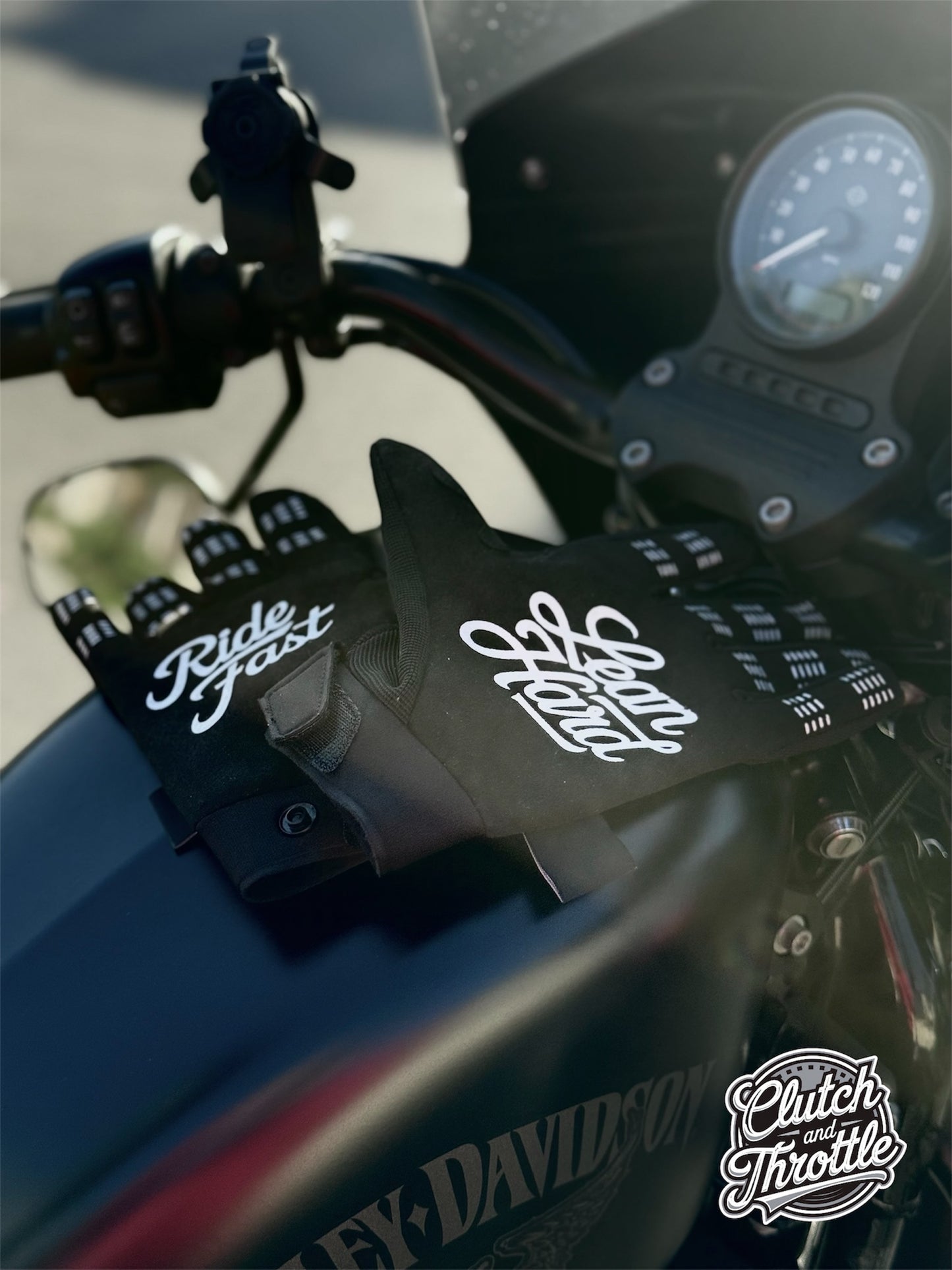OG Crest Motorcycle Gloves (Black)