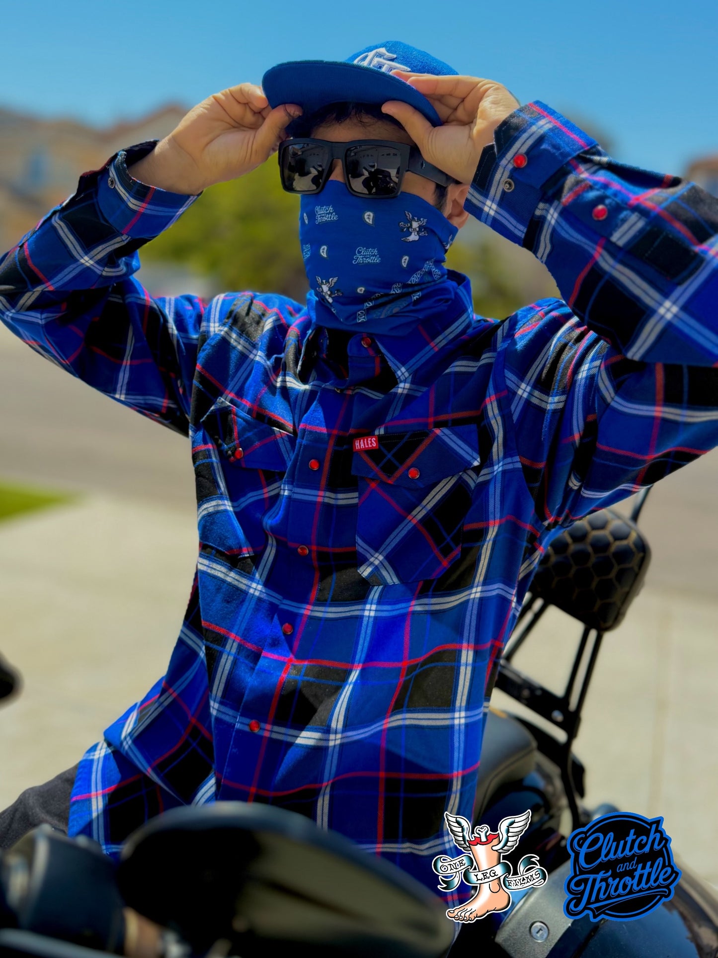 One Leg Films Paisley Neck Gaiter (Blue/Grey)