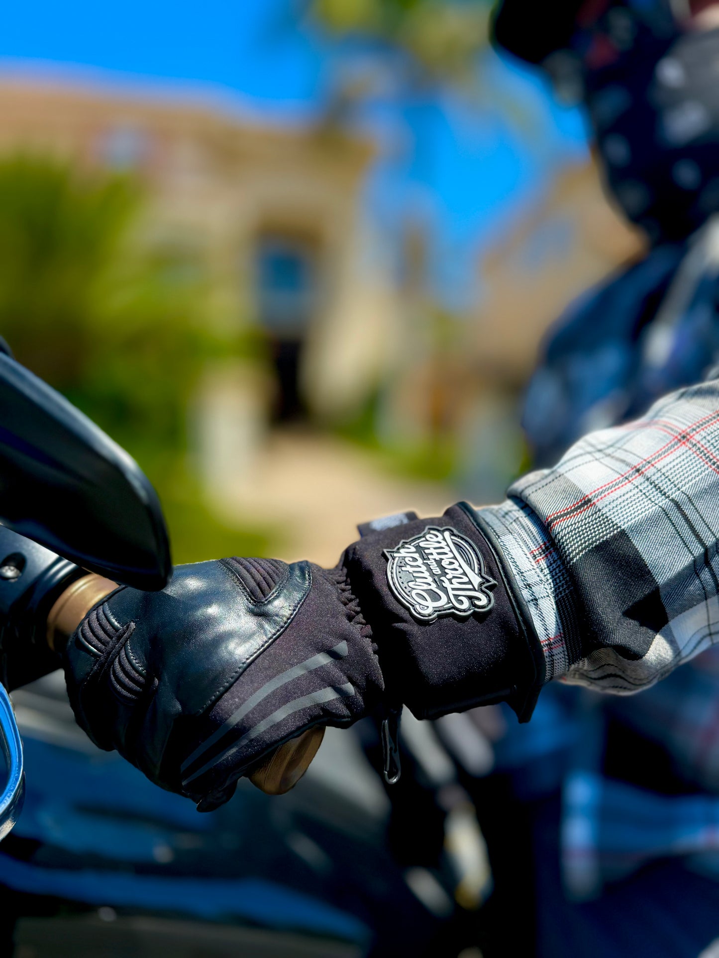 OG Crest Motorcycle Gauntlets
