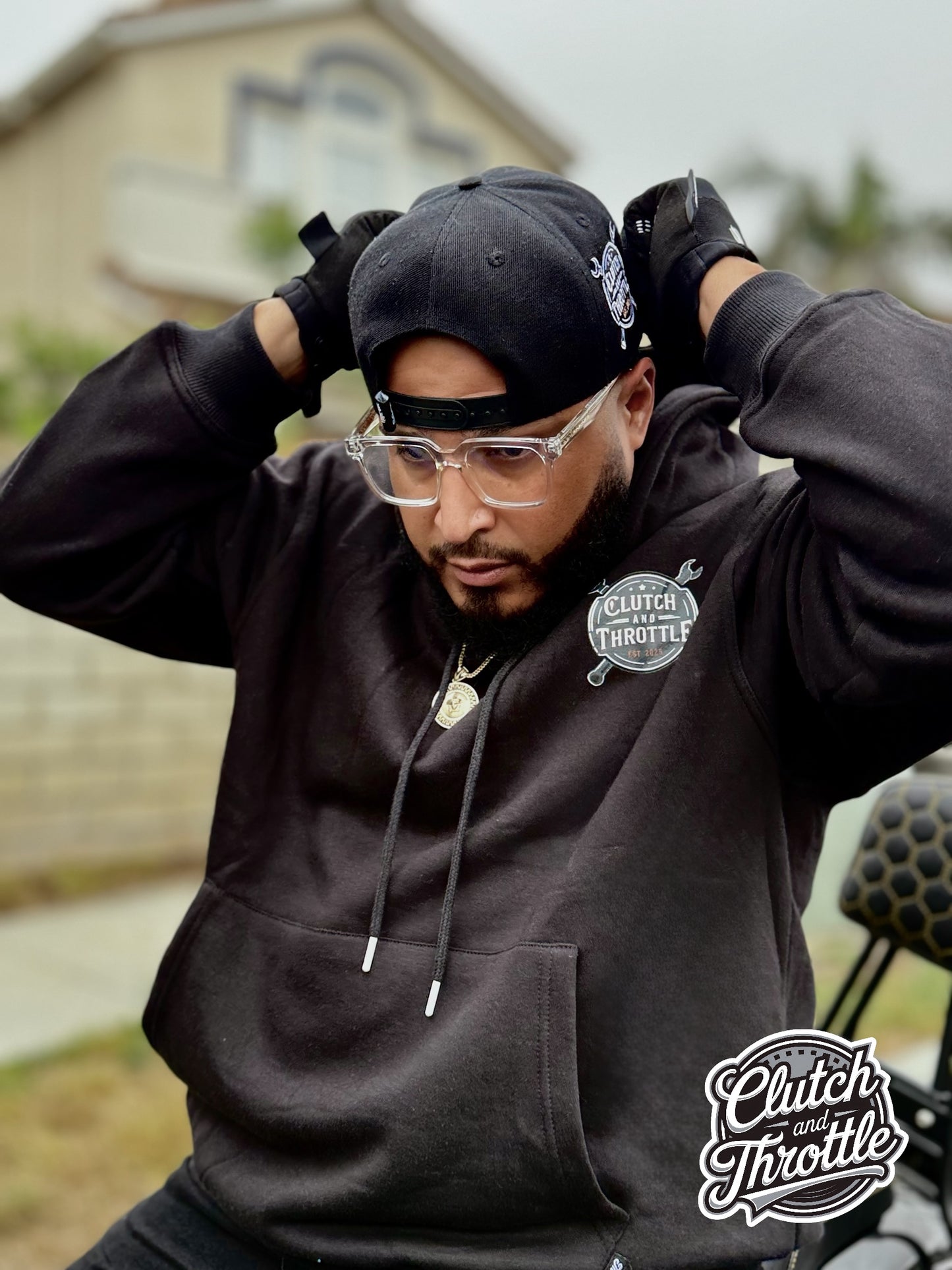 Wrench Crest Pullover Hoodie (Black)
