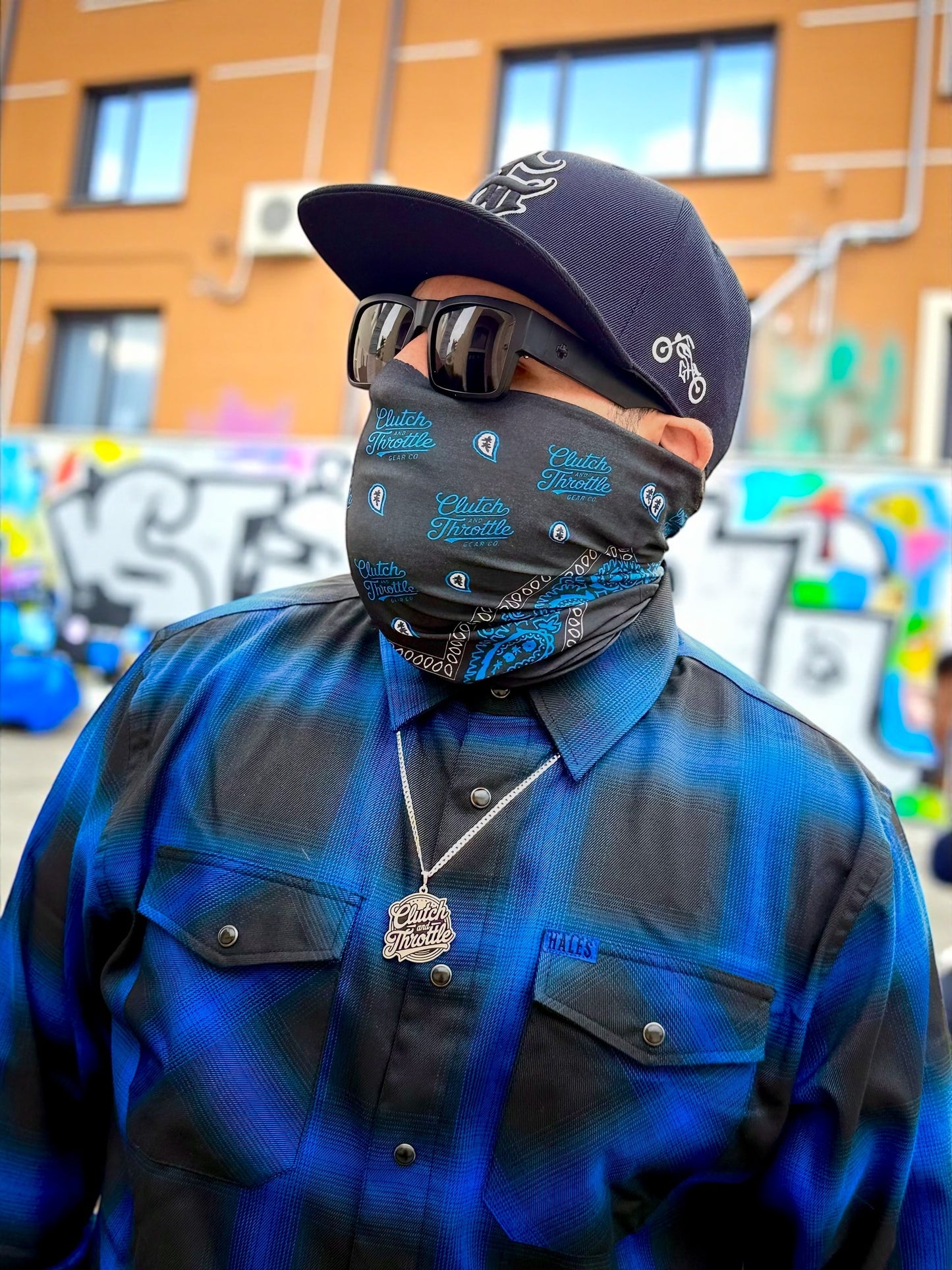 Classic Script Paisley Neck Gaiter (Black/ Blue)