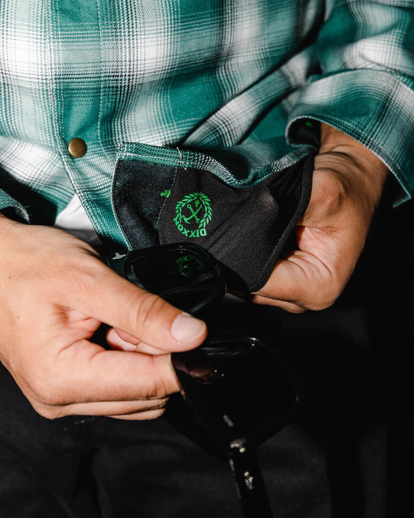 Cheers to the nights you won't remember. The Russell Flannel features an allover green, white, and black plaid pattern that offers a clean and classic design, while our signature D-Tech™ blend provides the comfort of soft to the touch flannel. Constructed to be breathable for the performance you demand, yet durable for the rugged lifestyle you live.