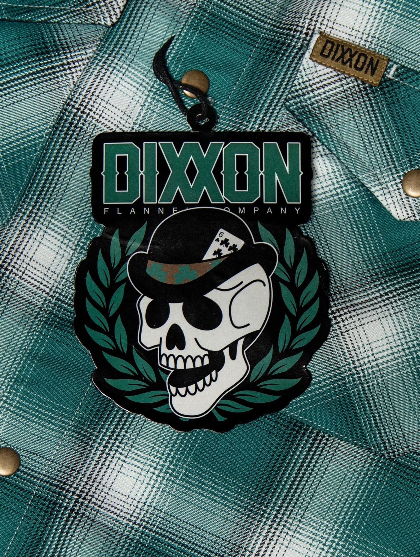 Cheers to the nights you won't remember. The Russell Flannel features an allover green, white, and black plaid pattern that offers a clean and classic design, while our signature D-Tech™ blend provides the comfort of soft to the touch flannel. Constructed to be breathable for the performance you demand, yet durable for the rugged lifestyle you live.