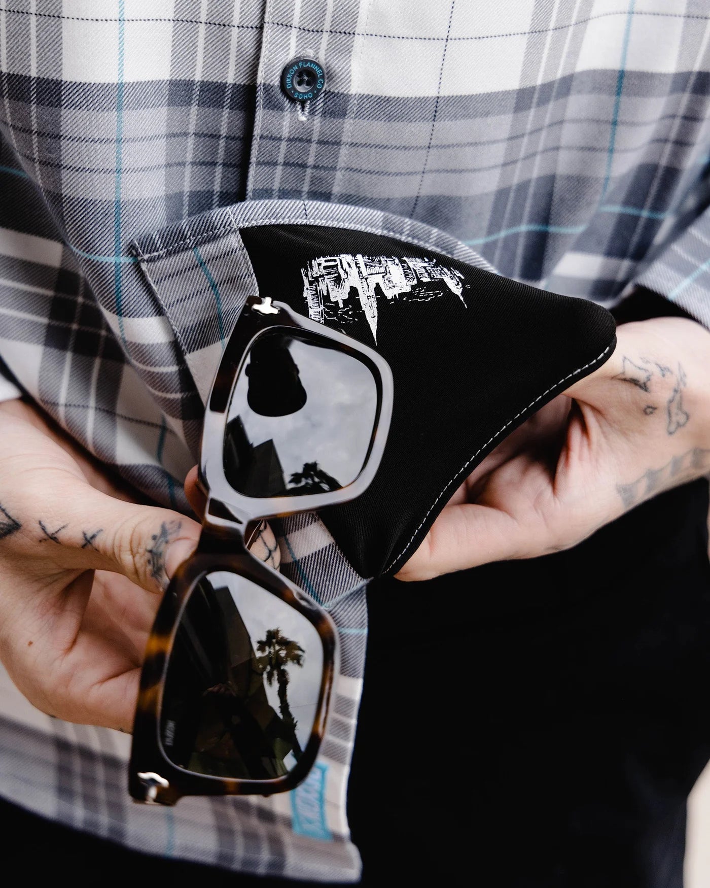 Inspired by the hustle and bustle of the big city, the Soho Flannel features an allover gray, white, and aqua blue plaid pattern that offers a clean and classic design, while our signature D-Tech™ blend provides the comfort of soft to the touch flannel. Constructed to be breathable for the performance you demand, yet durable for the rugged lifestyle you live.