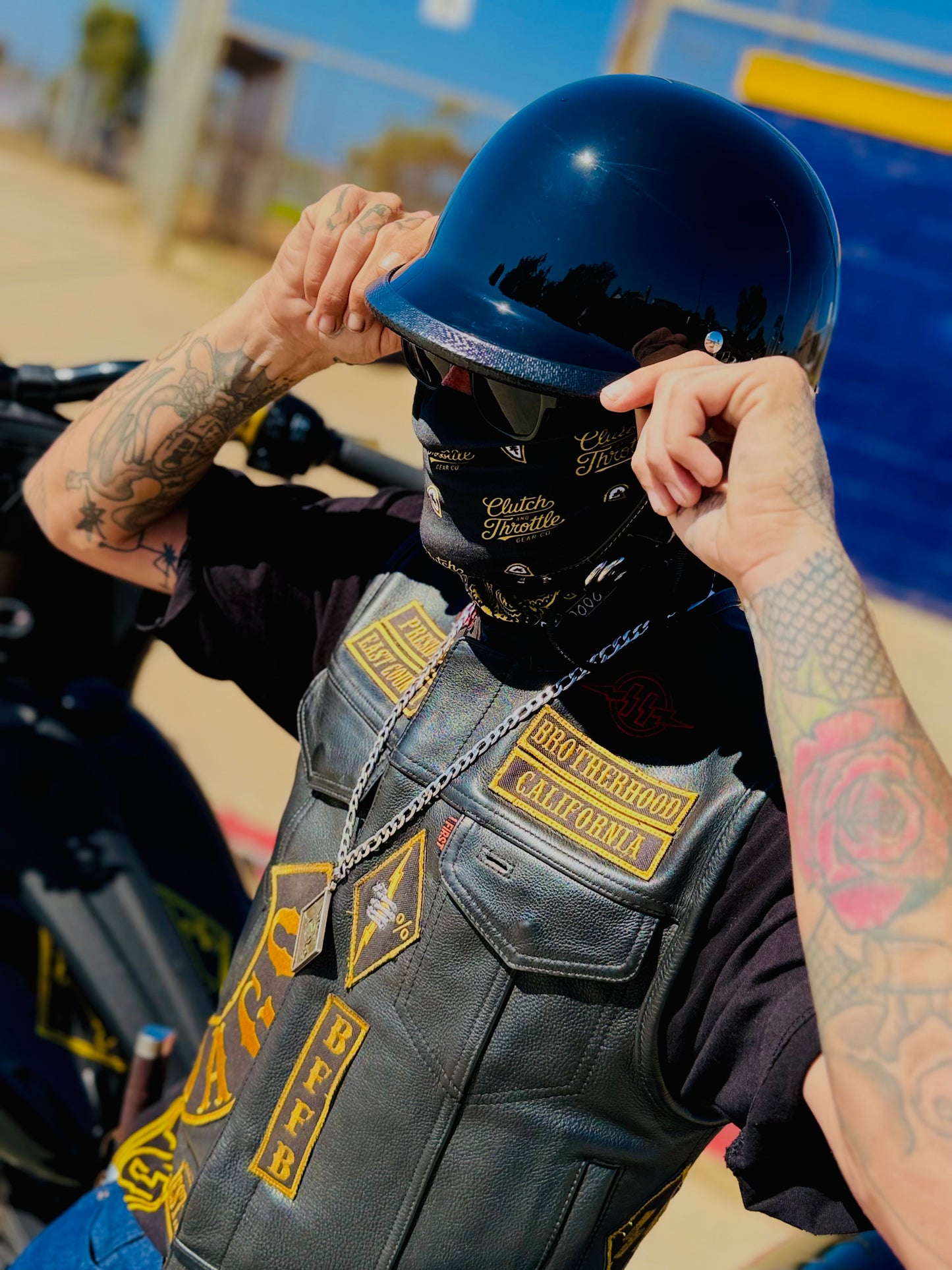 Classic Script Paisley Neck Gaiter (Black/ Yellow)