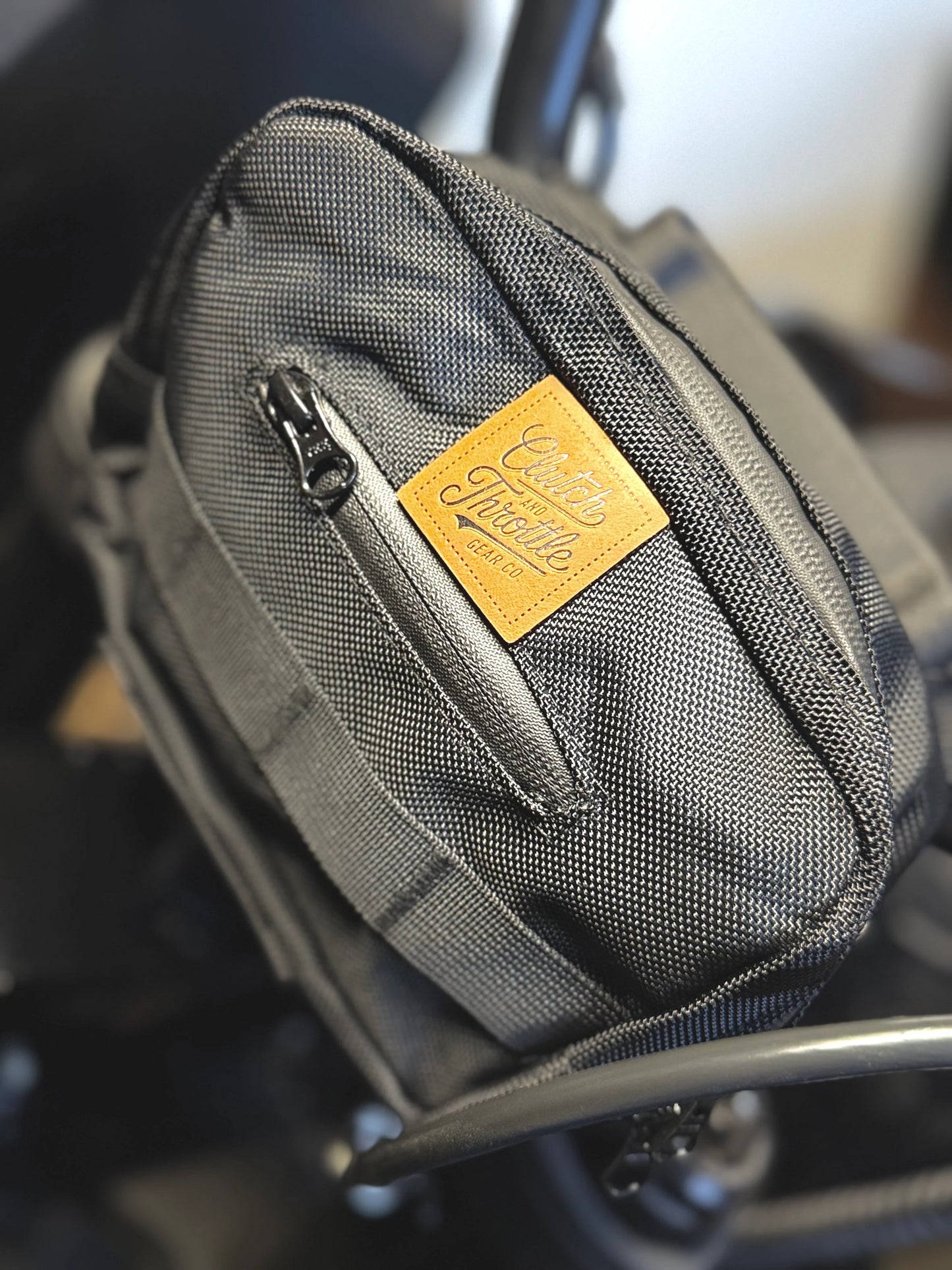 Modern Script Handlebar Bag